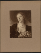 Femme au collier de perles tenant des fleurs (tableau)