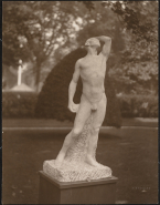 Figure de pierre par Gertrude Whitney (pierre)
