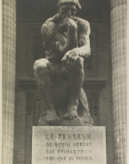 Le Penseur devant le Panthéon (plâtre)