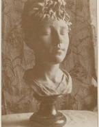 Buste de Louise de Massary aux yeux clos (terre ?) par Camille Claudel