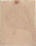 Femme nue assise et de face, une main passée sous la cuisse