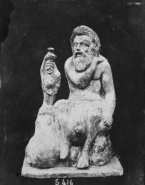 Figure d'homme barbu sculptée