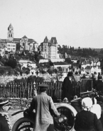 Uzerche. Du haut de la ville on admire le beau panorama d’Uzerche.