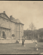 Antiques dans le jardin de l'Hôtel Biron