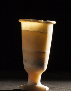 Vase en forme de calice