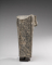 Fragment de statue avec pilier dorsal :Statue d'une chanteuse de Rê-Atoum