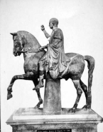 Statue équestre de M. Nonius Balbus père