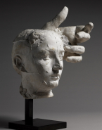 Assemblage : Masque de Camille Claudel et main gauche de Pierre de Wissant