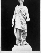 Statue antique avec la tête de Julia Flavia