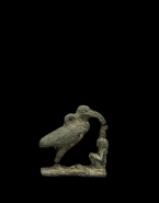 Petite déesse Maït accroupie devant Thot représenté en forme d'Ibis
