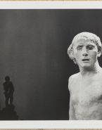 Jean de Fiennes (plâtre) devant la Maquette du Monument à Claude Lorrain (bronze)