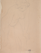 Femme nue debout, penchée en avant vers la droite