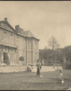 Antiques dans le jardin de l'Hôtel Biron