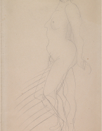Femme nue debout, cambrée, de profil à gauche