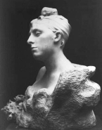 Buste de Luisa Morla Vicuña (en marbre)