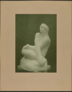 Grosse femme assise (plâtre)