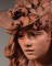 Jeune femme au chapeau fleuri