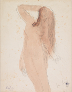 Femme nue, une main à sa chevelure dénouée