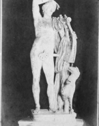 Statue d'Apollon Lycien avec griffon