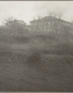 Le musée des antiques et le pavillon de l'Alma sur la colline de Meudon