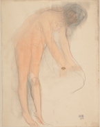Femme nue penchée vers la droite, les bras en avant