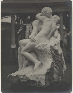 Le Baiser (marbre) au Salon de la Société Nationale des Beaux-Arts de 1898