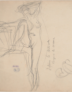 Femme nue debout, de face, une jambe haut levée sur un support, une main au front