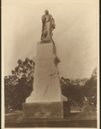 Le Monument à Sarmiento